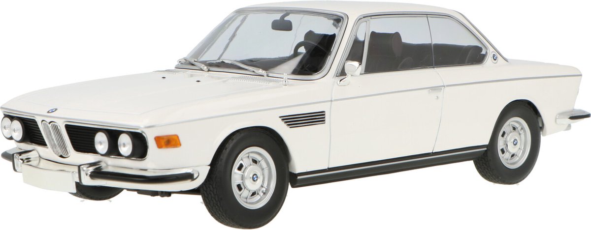 BMW 2800 CS 1968 - 1:18 - Minichamps