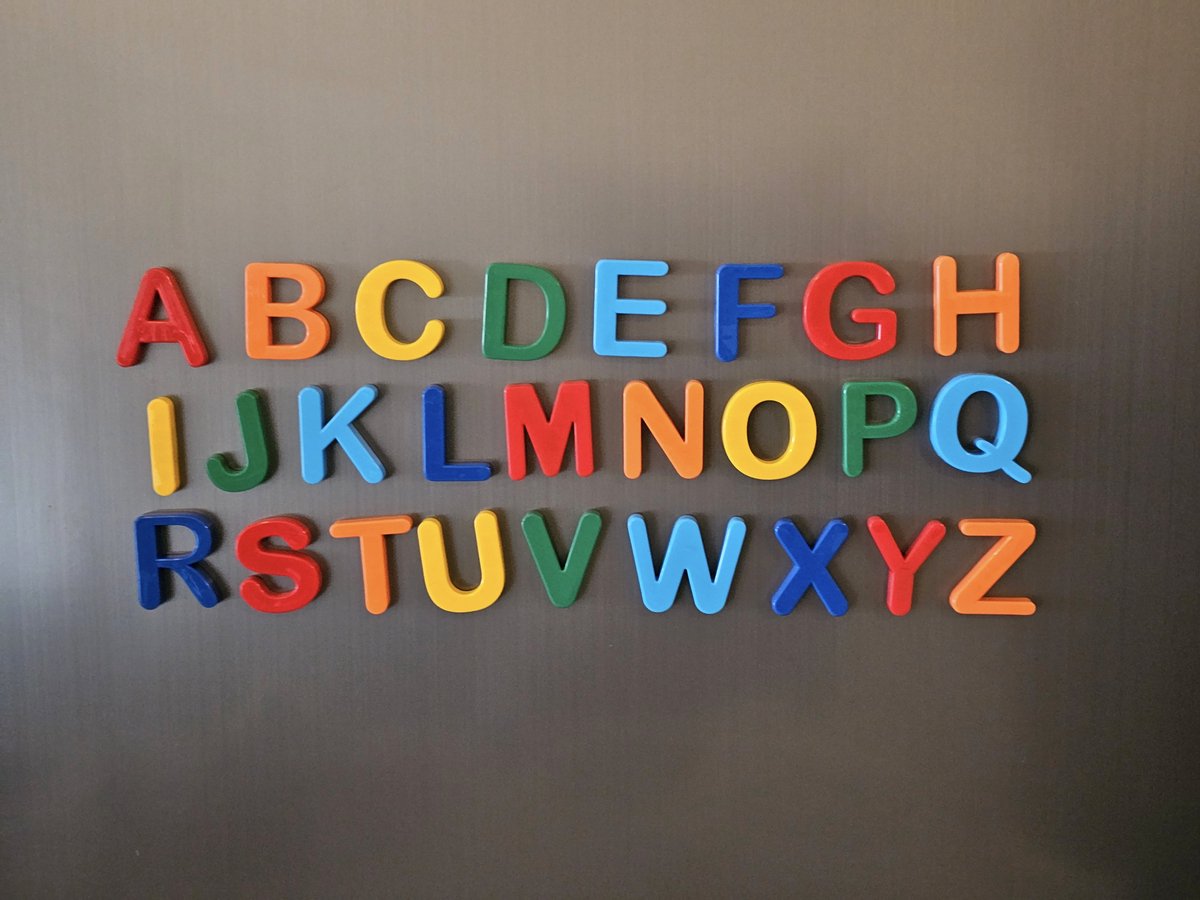 Magnetische letters en cijfers, 105 stuks alfabet magneten met grote en Magnetische letters en cijfers, 105 stuks alfabet magneten met grote en