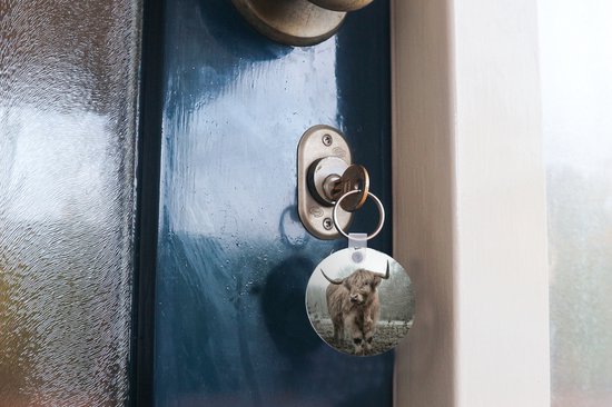 Porte-clés - Highlander écossais - Forêt - Brouillard - Vache - Animaux - Nature - Plastique - Rond - Distribution de cadeaux