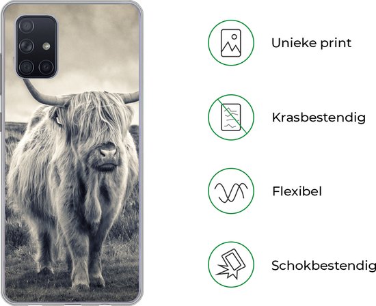 Telefoonhoesje Geschikt voor Samsung Galaxy A51 5G hoesje - Schotse hooglander - Dieren - Wolken - Koe - Natuur - Siliconen Telefoonhoesje Telefoonhoesje