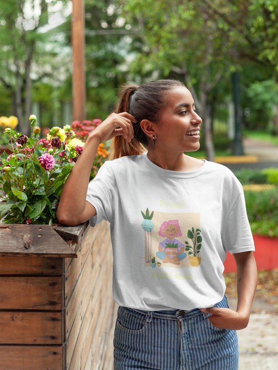 Shirt - Proud plant mom - Wurban Wear | Grappig shirt | Planten | Unisex tshirt | Vaas | Bloempot | Tuinset | Gereedschapsset | Kweekbak | Wit