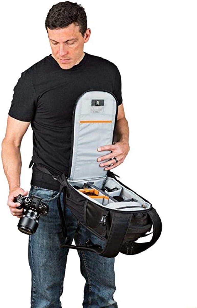 Sac à Dos Professionnel Pour Patins – ZBH1985 – Pour Patins à Roulettes, Glace, Vitesse – Grand Compartiment, Housses Incluses – Noir