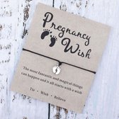 Akyol - babyshower armband - zwangerschaps cadeau - zwangerschaps armband - Vriendschaparmband - Pregnancy Wish - hanger feet - 1 stuks - zwangerschapsarmband - zwangerschapcadeau - armband zwangerschap -babyshower cadeau - babyshower gift