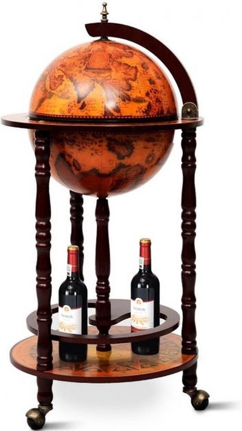 Houten globebar met een open kap, 2 flessen wijn op de onderste etages, en beugels voor mogelijke opslag.