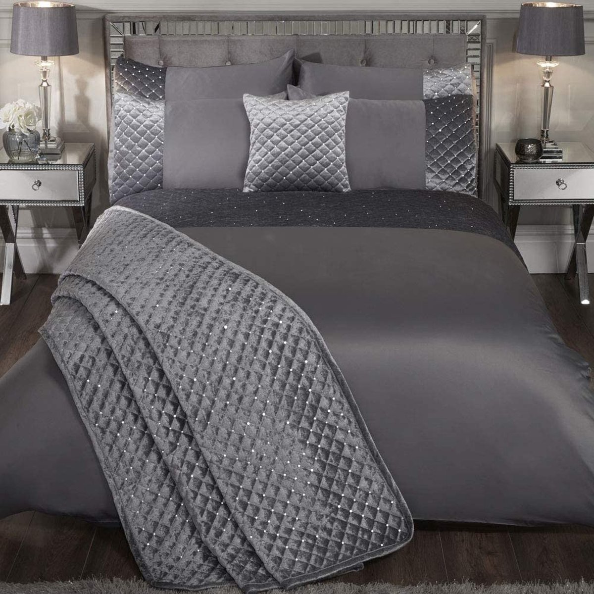 Luxe Bedsprei