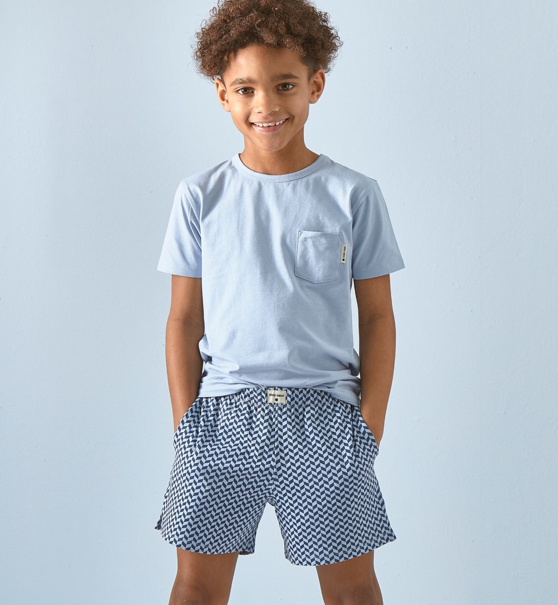 Little Label Pyjama Jongens Maat 98-104/4Y - lichtblauw - print - Shortama - Zachte BIO Katoen