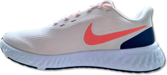 Nike Revolution 5 - Dames - Light Soft Pink/Magic Ember - Maat 40.5 | bol