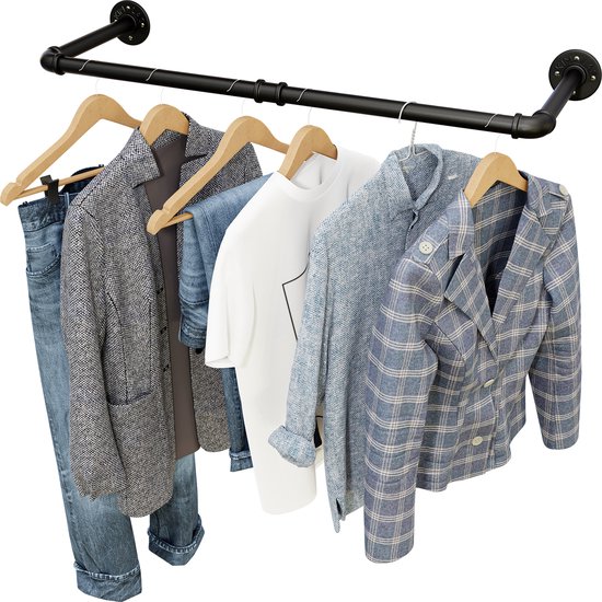 Zwart metalen kledingrek met 5 kledingstukken, waaronder een grijze blazer, spijkerbroek en witte T-shirt.
