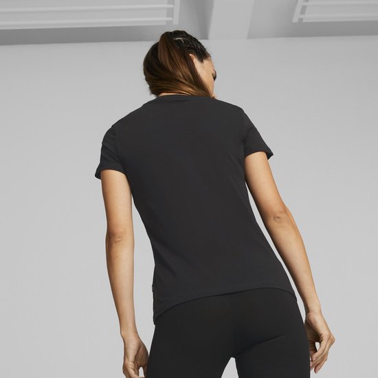Draagster, achterkant, zwart PUMA T-shirt.