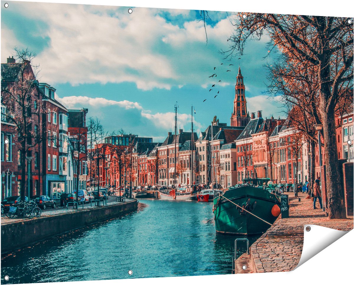Gards Tuinposter Gracht in Groningen - 150x100 cm - Tuindoek - Tuindecoratie - Wanddecoratie buiten - Tuinschilderij Multikleur