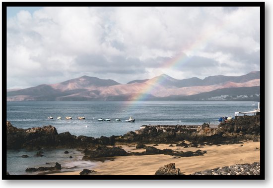 Regenboog aan de kust - Lanzarote - Fotoposter 60x40 met Lijst