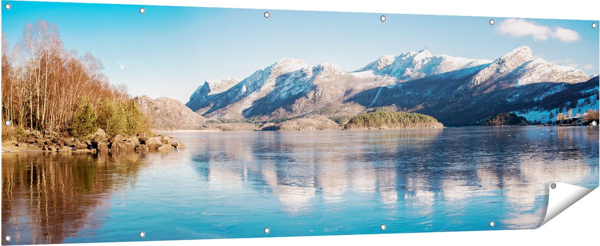 Gards Tuinposter Meer bij het Bergen Landschap in Noorwegen - 210x70 cm - Tuindoek - Tuindecoratie - Wanddecoratie buiten - Tuinschilderij Multikleur