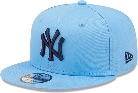 New York Yankees League Essential Light Blue 9FIFTY Snapback Cap