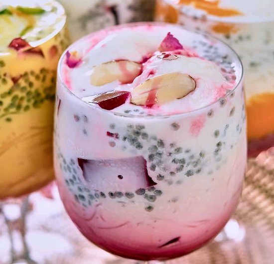 Hemani Falooda Kulfi Basil Seed Milkshake drank 290 ml 24xPack