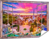 Gards Tuinposter Doorkijk Park Güell Uitzicht op Barcelona - 120x80 cm - Tuindoek - Tuindecoratie - Wanddecoratie buiten - Tuinschilderij