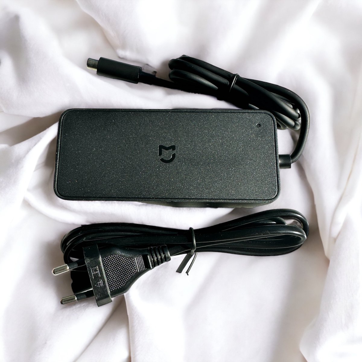 Afbeelding 3 van Xiaomi originele oplader - adapter- voor Elektrische Step - Oplader voor Xiaomi MI- Pro 2- M365 - Mi 1S - Mi M365, M365 PRO, PRO 2