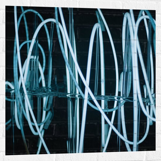 Muursticker - Blauwe Neon Kleurige Draden tegen Zwarte Achtergrond - 80x80 cm Foto op Muursticker