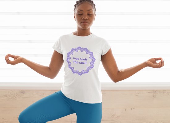 Chemise - Le Yoga guérit l'âme - Wurban Wear | Chemise drôle | Yoga | T-shirt unisexe | Méditation | Vêtements de Yoga | Tapis de yoga | Blanc
