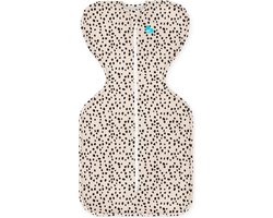 Product: Love to Dreamâ„¢ Babyslaapzak Swaddle Upâ„¢ - Inbakeren - Baby 0-3 maanden - 3.5-6 kg - All season - Animal beige, van het merk Love to dream