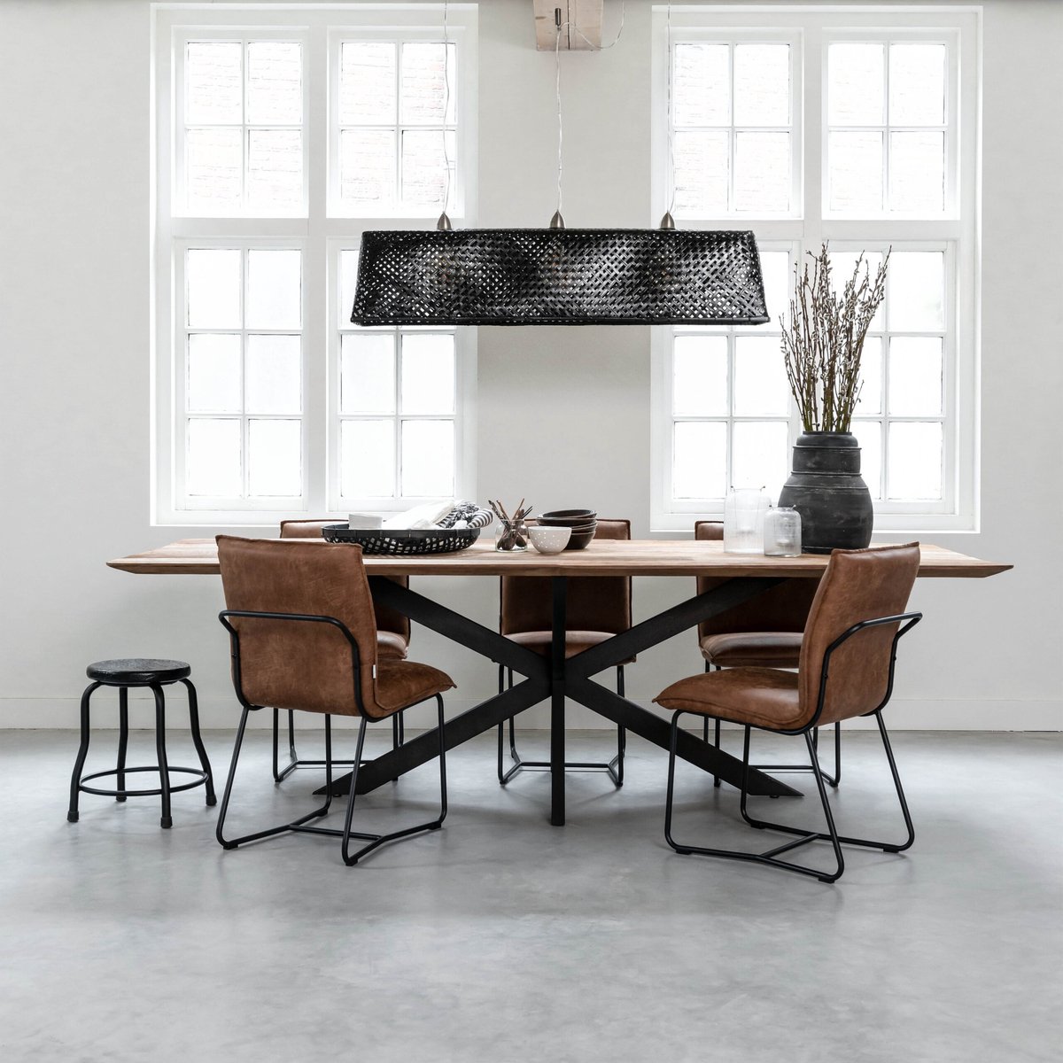 24Designs Curves Tafel - L260 X B100 X H78 - Tafelblad Recycled Teakhout - Zwart Onderstel