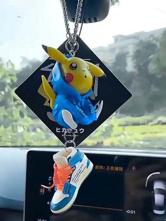 Kawaii Pokemon voiture Parfum pendentif Pikachu Figure voiture