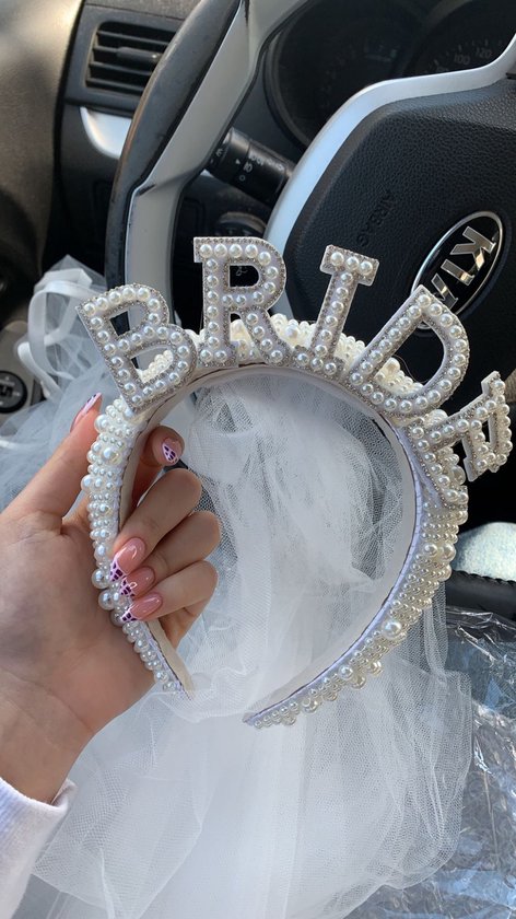 10x mooie accessoires voor een bruidskapsel