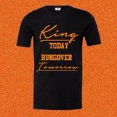 Shirt Koningsdag | Oranje Kleding | WK Feestkleding heren-King today hungover tomorrow | Maat S