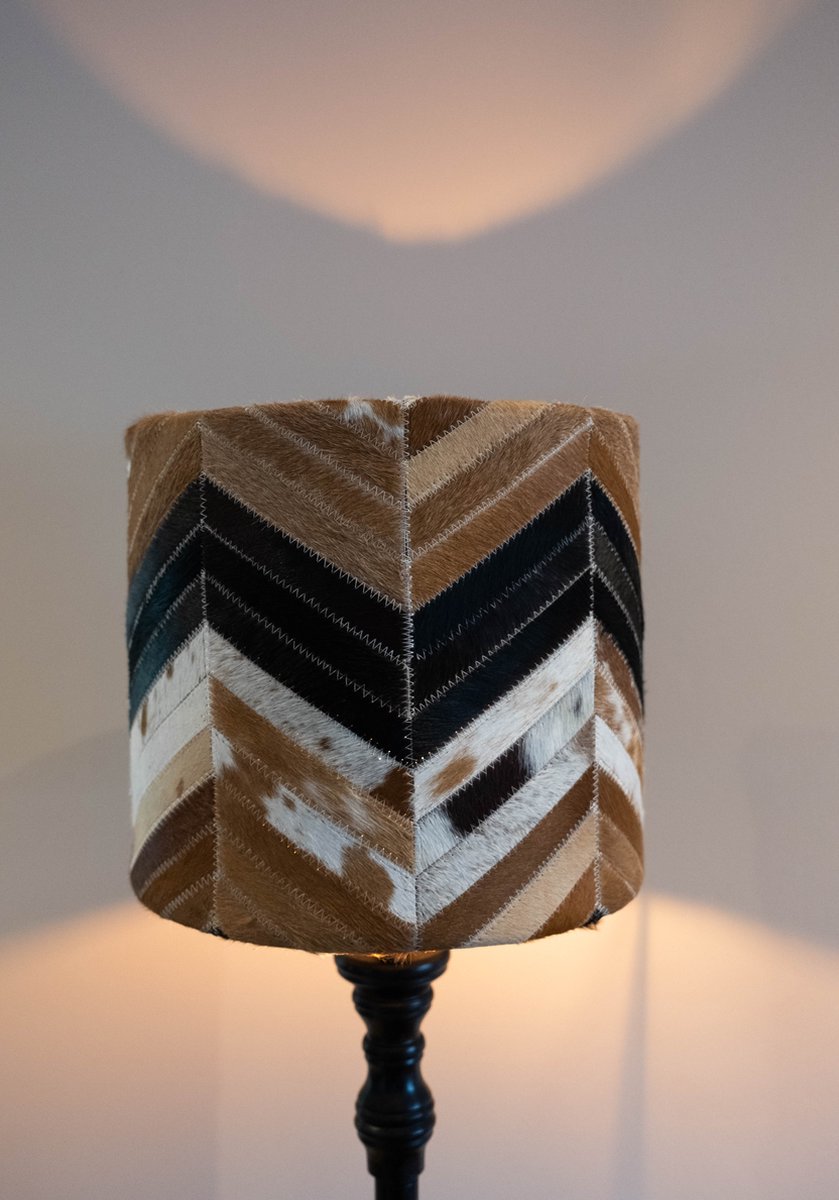 Laura Decoratie - koeienhuid lampenkap patchwork - echt leer - zwart, bruin, wit - Ø35x32cm