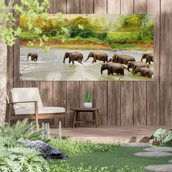 Gards Tuinposter Kudde Olifanten in het Water - 200x100 cm - Tuindoek - Tuindecoratie - Wanddecoratie buiten - Tuinschilderij