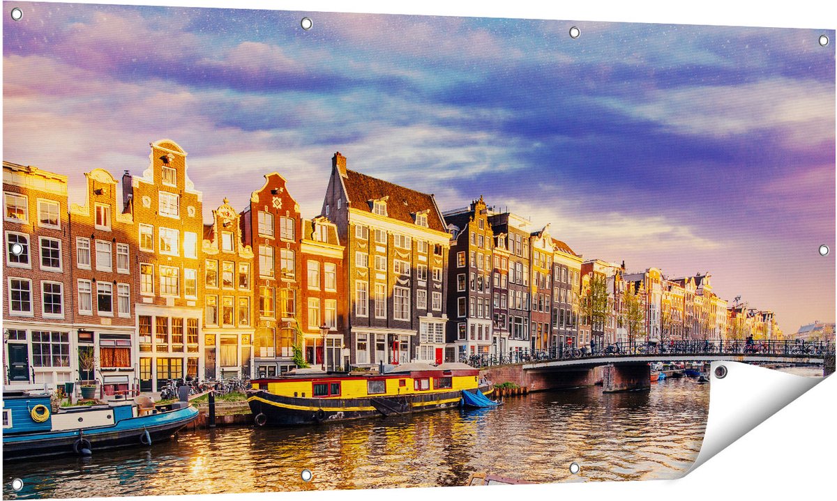 Gards Tuinposter Amsterdamse Gracht in de Nacht met Sterren - 140x70 cm - Tuindoek - Tuindecoratie - Wanddecoratie buiten - Tuinschilderij Multikleur