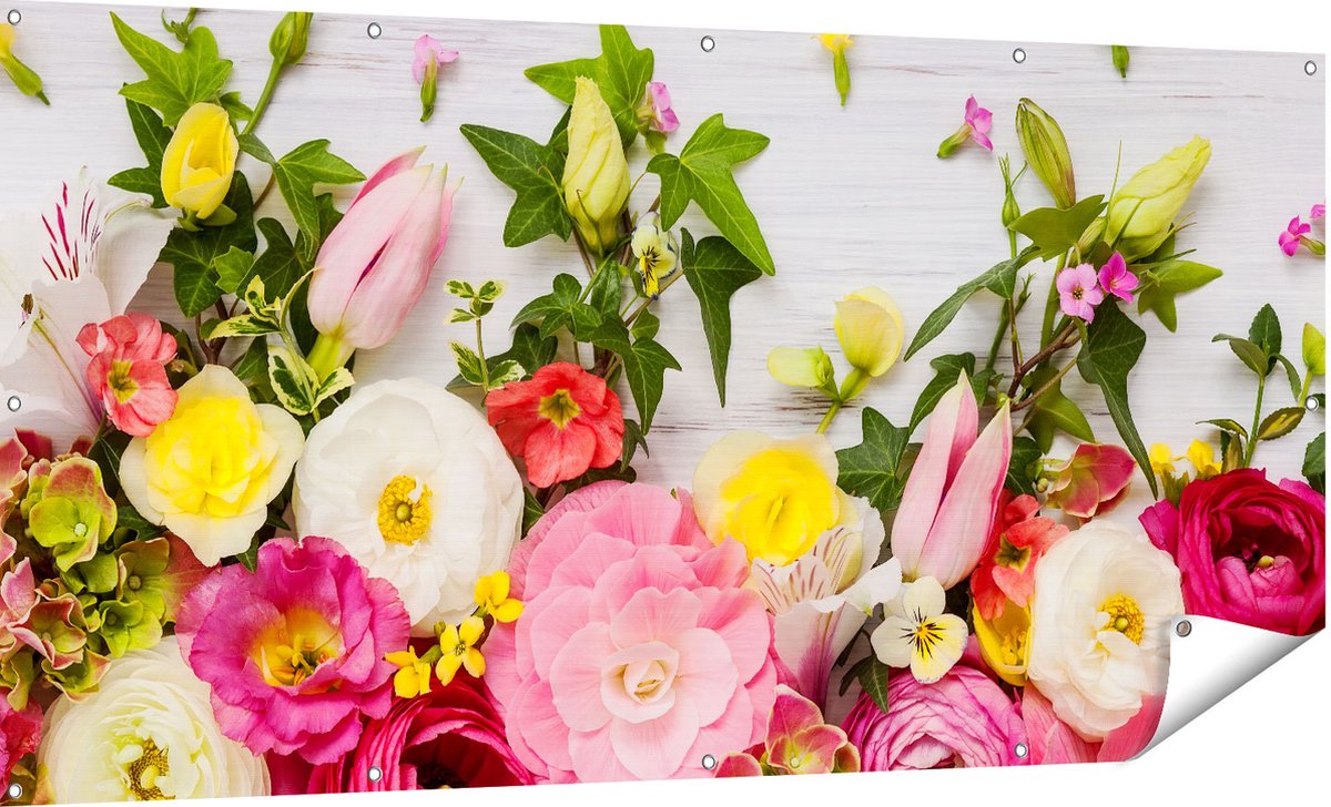 Gards Tuinposter Bloemen op een Witte Houten Achtergrond - 180x90 cm - Tuindoek - Tuindecoratie - Wanddecoratie buiten - Tuinschilderij Multikleur