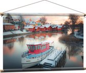 Textielposter - Verlaten Boot op het Water - 90x60 cm Foto op Textiel