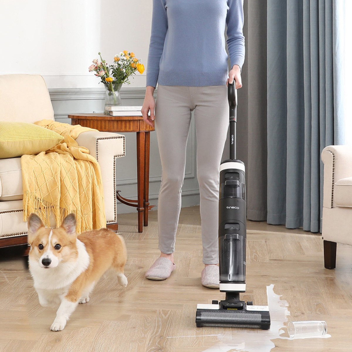 Tineco iFLOOR 2 Aspirateur Nettoyeur Sec et Humide sans Fil, Léger,  Auto-Nettoyage, pour Un Nettoyage Multi-Surfaces, Idéal pour Les saletés  collantes et Les Poils d'animaux Noir, Blanc : : Cuisine et Maison