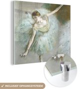 MuchoWow® Glasschilderij 50x50 cm - Schilderij acrylglas - Dancer in Green - Schilderij van Edgar Degas - Foto op glas - Schilderijen
