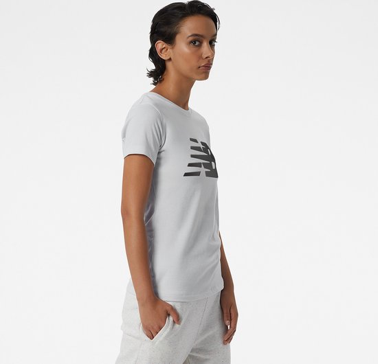 Kom langs om het te weten Poort Donker worden New Balance NB Classic Flying NB Graphic Tee Dames T-shirt - Maat M |  bol.com