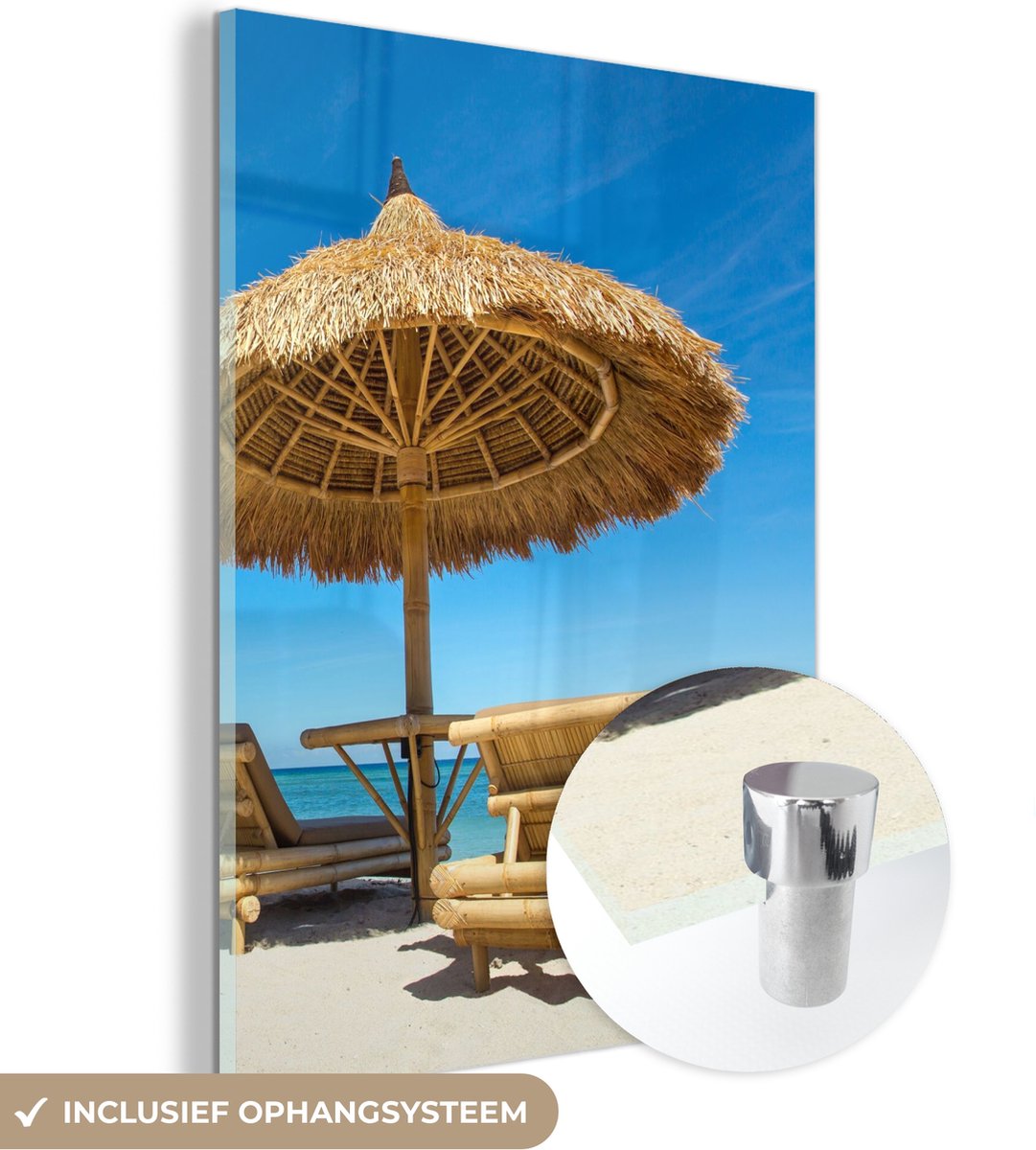 MuchoWow® Glasschilderij 90x120 cm - Schilderij acrylglas - Strandstoel - Strand - Parasol - Zee - Zomer - Foto op glas - Schilderijen