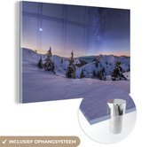 MuchoWow® Glasschilderij 60x40 cm - Schilderij acrylglas - Winter - Sneeuw - Nacht - Bomen - Foto op glas - Schilderijen