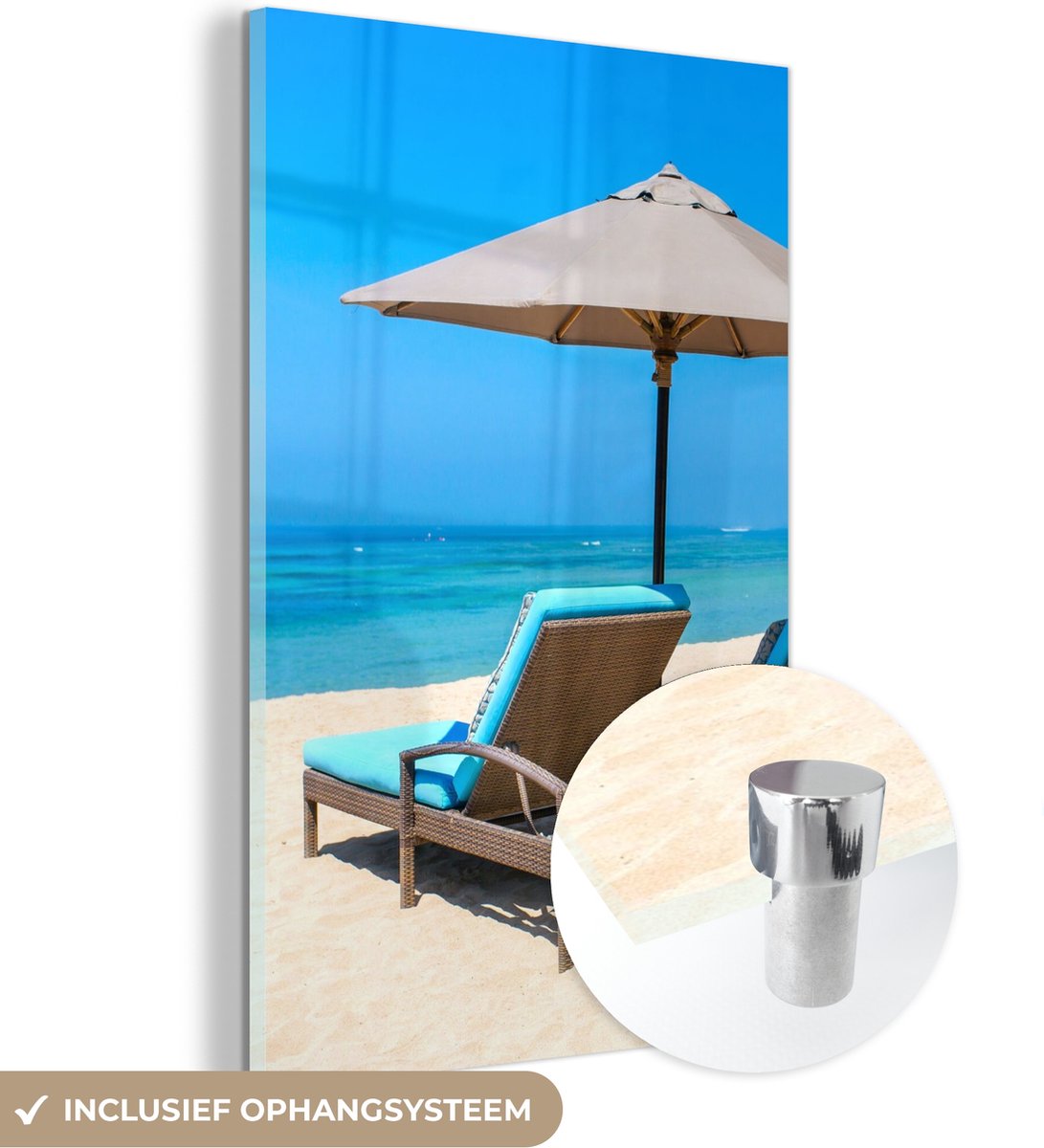 MuchoWow® Glasschilderij 80x120 cm - Schilderij acrylglas - Strandstoel - Parasol - Zomer