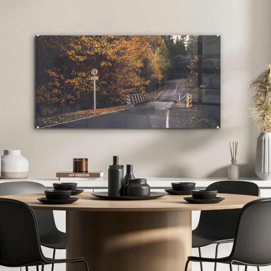 MuchoWow® Glasschilderij 80x40 cm - Schilderij acrylglas - Bomen - Weg - Herfst - Foto op glas - Schilderijen
