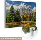 MuchoWow® Glasschilderij 120x80 cm - Schilderij acrylglas - Boslandschap voor het Tetongebergte in de herfst in Wyoming - Foto op glas - Schilderijen