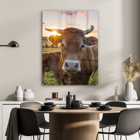 MuchoWow - Glasschilderij - Foto op glas - Koeien - Zonsondergang - Natuur - Dieren - Koe - Schilderij op glas - Acrylglas - Kamer decoratie - 60x80 cm - Wanddecoratie