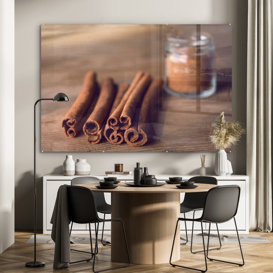 MuchoWow® Peinture sur verre 150x100 cm - Peinture sur verre acrylique - Bâtons de cannelle aromatiques sur une table en bois - Photo sur verre - Peintures