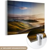MuchoWow® Glasschilderij 150x100 cm - Schilderij acrylglas - Toscane - Mist - Landschap - Foto op glas - Schilderijen