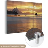 MuchoWow® Glasschilderij 90x60 cm - Schilderij acrylglas - Zonsondergang op het eiland Bora Bora - Foto op glas - Schilderijen