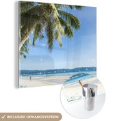 MuchoWow® Glasschilderij 20x20 cm - Schilderij acrylglas - Palmbomen op het strand van Boracay - Foto op glas - Schilderijen