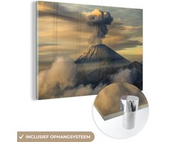 MuchoWow® Glasschilderij 60x40 cm - Schilderij acrylglas - Vulkaan in Indonesie - Foto op glas - Schilderijen