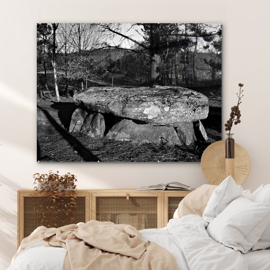 MuchoWow® Peinture sur verre 120x90 cm - Peinture acrylique sur verre - Un dolmen à La Corogne - noir et blanc - Photo sur verre - Peintures