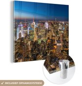 MuchoWow® Glasschilderij 20x20 cm - Schilderij acrylglas - Luchtfoto New York bij nacht - Foto op glas - Schilderijen