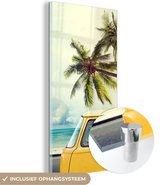 MuchoWow® Glasschilderij 40x80 cm - Schilderij acrylglas - Palmboom - Auto - Strand - Tropisch - Foto op glas - Schilderijen
