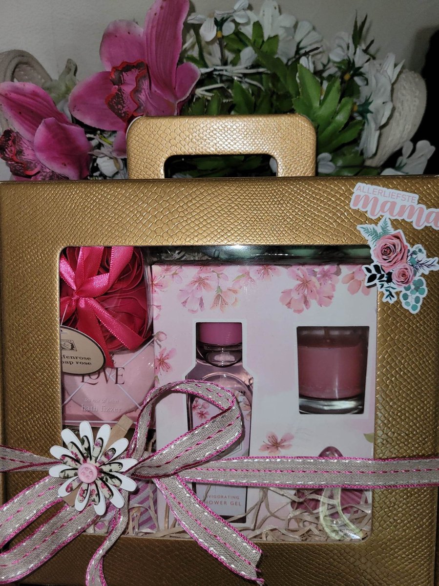 Goedkoopste ORIGINEEL PRACHTIG GOUDKLEURIG KOFFERTJE MET HANDVAT MET LUXE WELLNES-RELAXING GESCHENKSET VOOR JE GELIEFDE / VRIENDIN / MOEDERDAG CADEAUTJE/VERJAARDAG